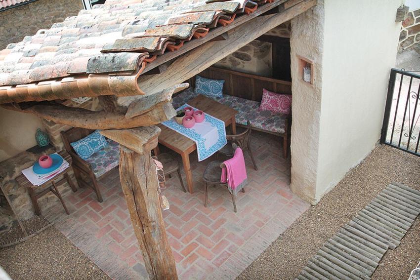 Casa De Piedra Villa Valderrueda Exterior photo