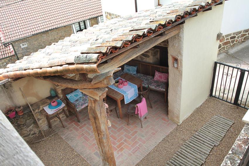 Casa De Piedra Villa Valderrueda Exterior photo