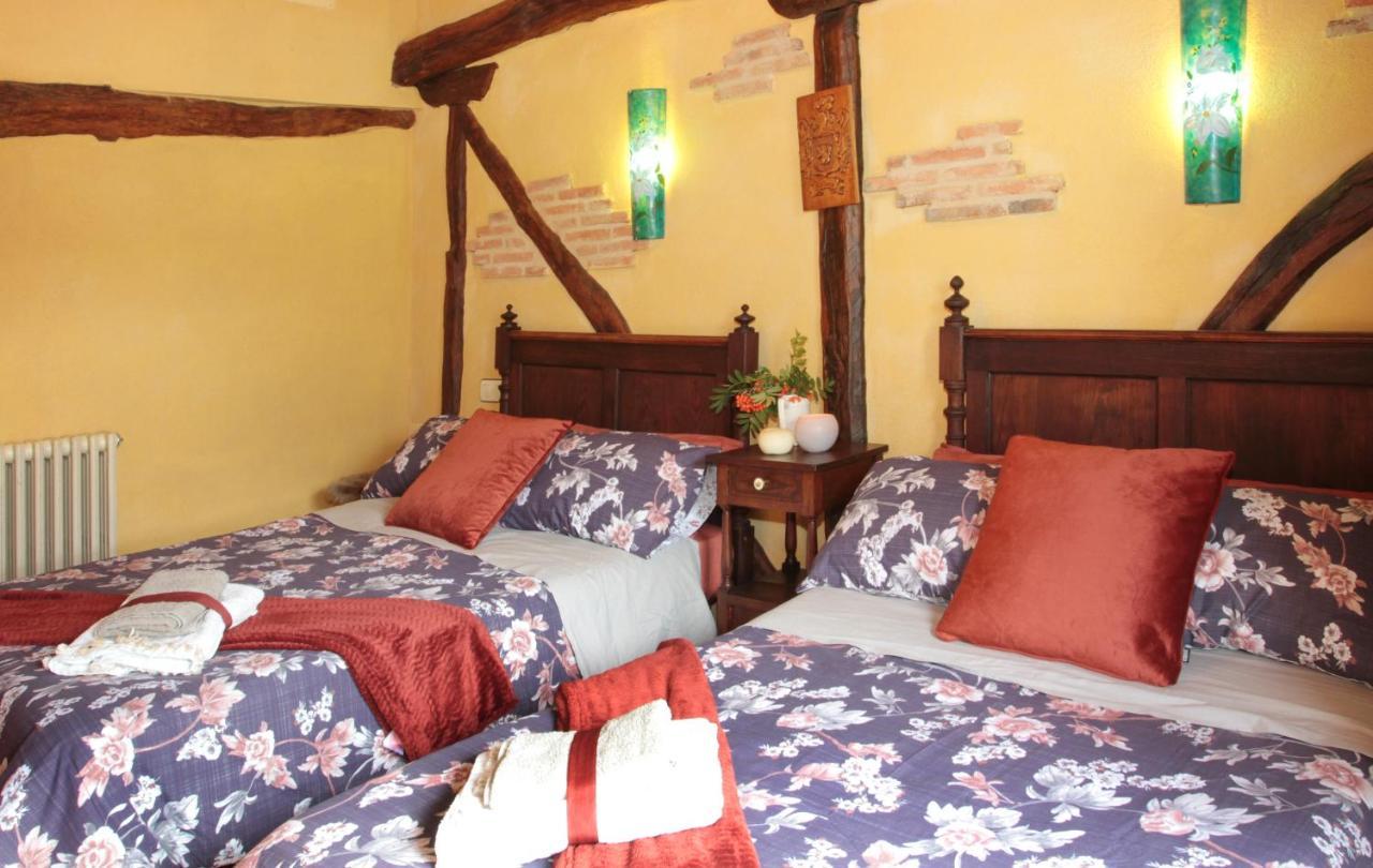 Casa De Piedra Villa Valderrueda Exterior photo