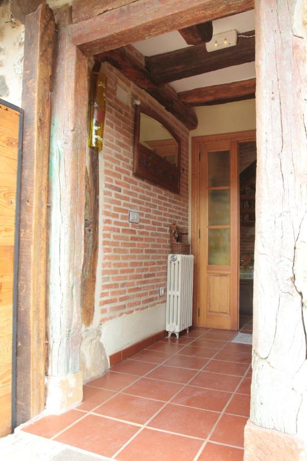 Casa De Piedra Villa Valderrueda Exterior photo